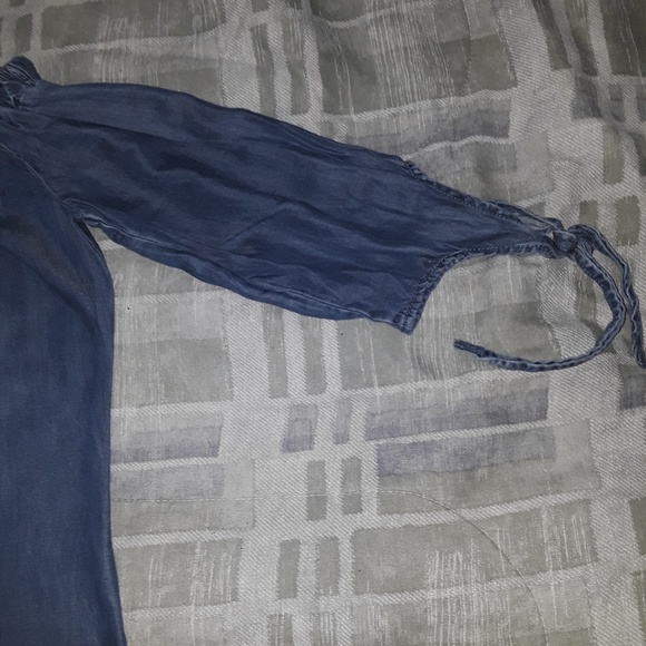 COPY - Cute off the shoulder denim dress - Picture 3 of 3